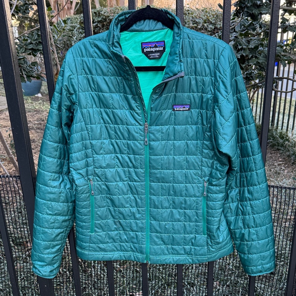 Patagonia Women's Hunter Green Puffer Jacket, sz L